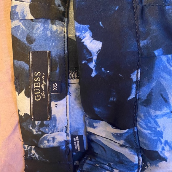 GUESS Dress pants - Picture 3 of 4